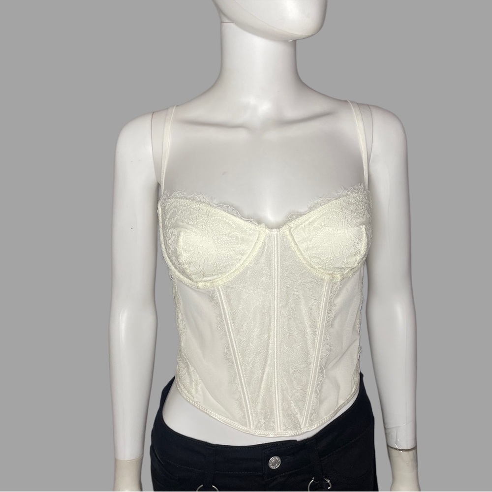 Forever‎ 21 Cream Corset with Sweetheart Neckline and Lace Overlay